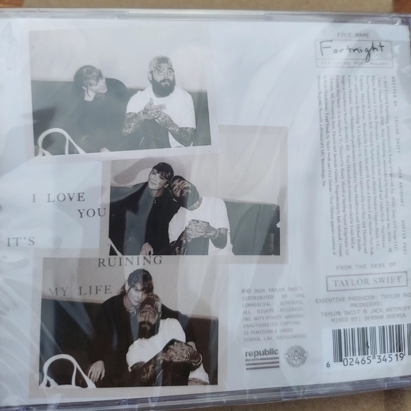Taylor Swift Featuring Post Malone "Fortnight" Single CD 🥼 - Picture 2 of 3